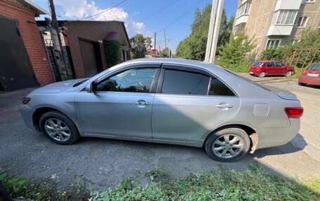 Toyota Camry, 2010 год, 830 000 рублей, 4 фотография