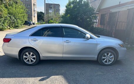 Toyota Camry, 2010 год, 830 000 рублей, 5 фотография
