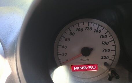 Toyota RAV4, 2005 год, 1 190 000 рублей, 2 фотография