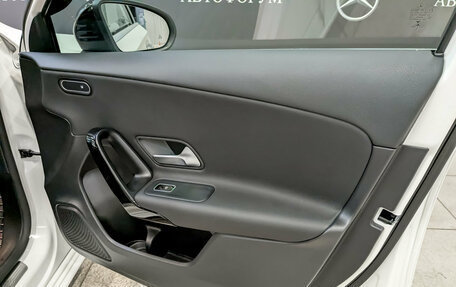 Mercedes-Benz A-Класс, 2020 год, 2 750 000 рублей, 23 фотография