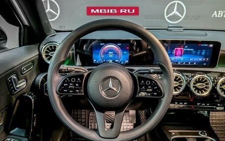 Mercedes-Benz A-Класс, 2020 год, 2 750 000 рублей, 21 фотография