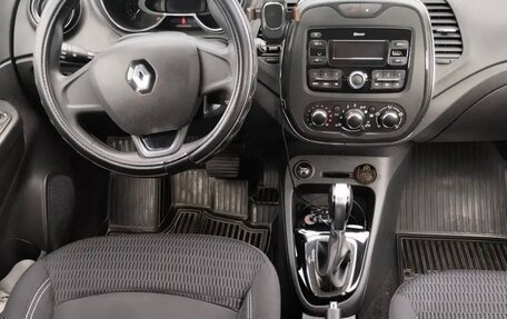 Renault Kaptur I рестайлинг, 2017 год, 1 350 000 рублей, 10 фотография