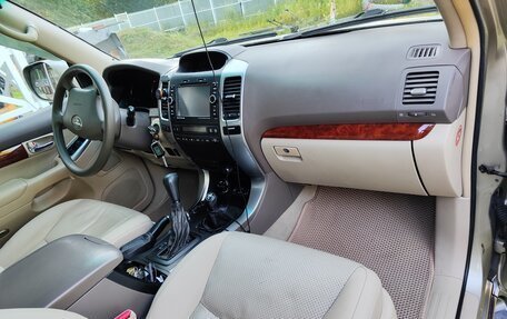 Toyota Land Cruiser Prado 120 рестайлинг, 2005 год, 1 600 000 рублей, 9 фотография
