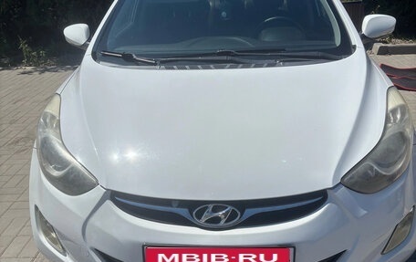 Hyundai Avante, 2011 год, 1 200 000 рублей, 2 фотография