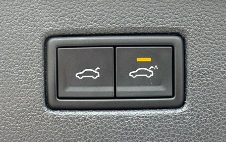 Volkswagen Tiguan II, 2021 год, 4 590 000 рублей, 13 фотография