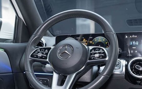 Mercedes-Benz GLB, 2021 год, 2 600 000 рублей, 10 фотография