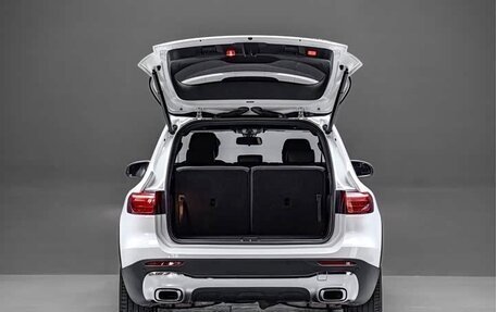 Mercedes-Benz GLB, 2021 год, 2 600 000 рублей, 22 фотография