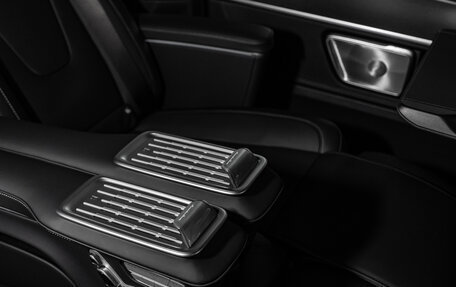 Mercedes-Benz V-Класс, 2026 год, 14 111 000 рублей, 28 фотография
