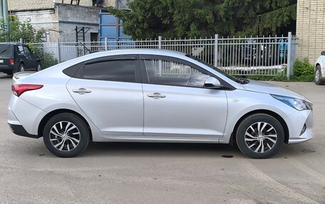 Hyundai Solaris II рестайлинг, 2020 год, 1 600 000 рублей, 5 фотография