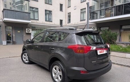 Toyota RAV4, 2014 год, 2 000 000 рублей, 6 фотография