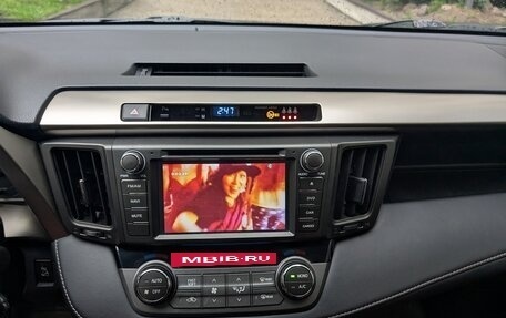 Toyota RAV4, 2014 год, 2 000 000 рублей, 15 фотография