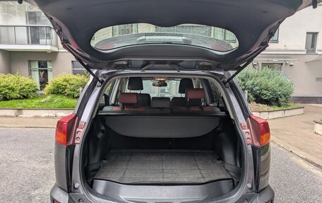 Toyota RAV4, 2014 год, 2 000 000 рублей, 18 фотография