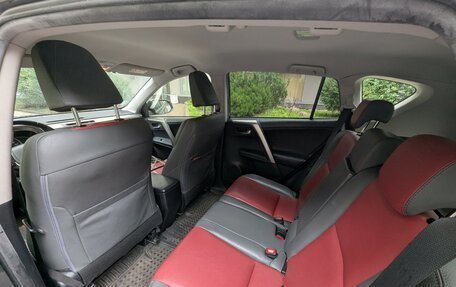 Toyota RAV4, 2014 год, 2 000 000 рублей, 21 фотография