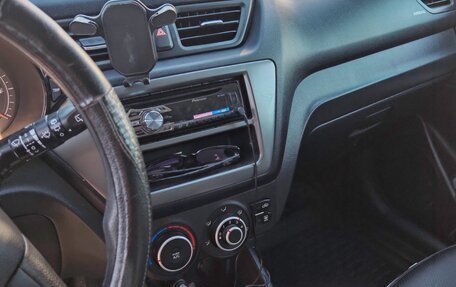 KIA Rio III рестайлинг, 2013 год, 1 000 000 рублей, 7 фотография