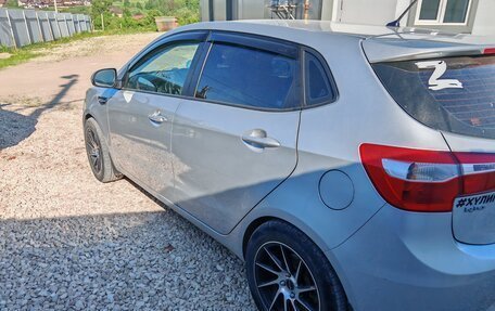 KIA Rio III рестайлинг, 2013 год, 1 000 000 рублей, 3 фотография
