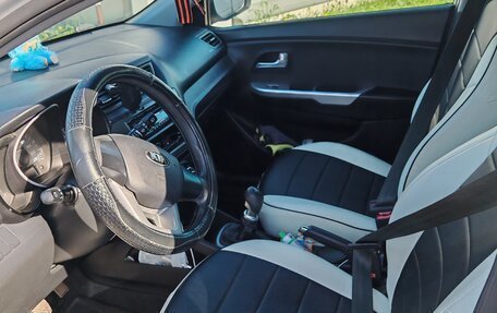 KIA Rio III рестайлинг, 2013 год, 1 000 000 рублей, 6 фотография