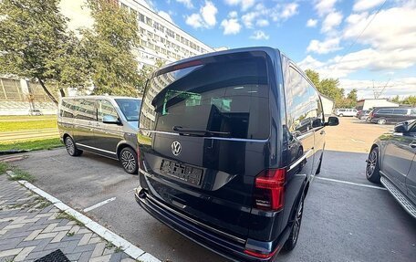 Volkswagen Multivan T6 рестайлинг, 2022 год, 7 450 000 рублей, 6 фотография