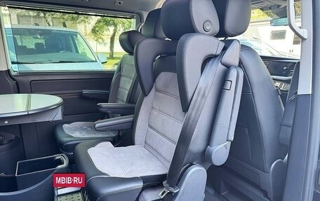 Volkswagen Multivan T6 рестайлинг, 2022 год, 7 450 000 рублей, 10 фотография