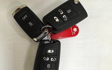 Volkswagen Multivan T6 рестайлинг, 2022 год, 7 450 000 рублей, 21 фотография