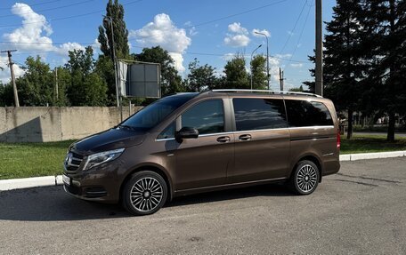 Mercedes-Benz V-Класс, 2016 год, 4 700 000 рублей, 2 фотография