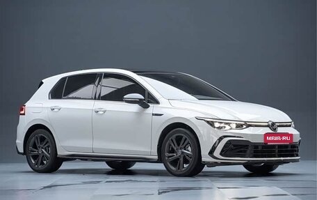 Volkswagen Golf VIII, 2022 год, 1 950 000 рублей, 3 фотография