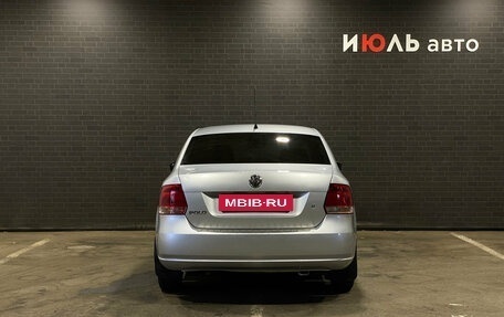 Volkswagen Polo VI (EU Market), 2011 год, 700 000 рублей, 6 фотография