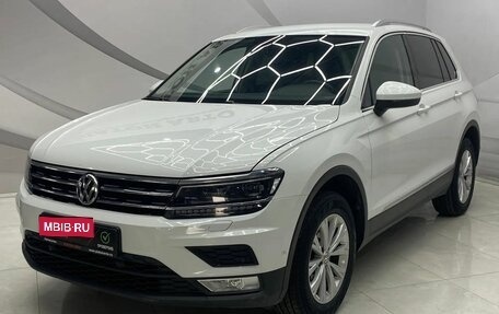 Volkswagen Tiguan II, 2017 год, 2 169 000 рублей, 1 фотография