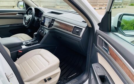 Volkswagen Teramont I, 2018 год, 3 295 000 рублей, 31 фотография