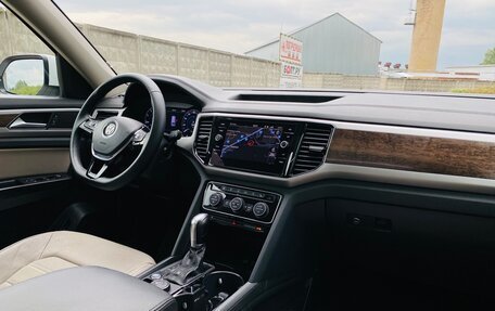 Volkswagen Teramont I, 2018 год, 3 295 000 рублей, 28 фотография