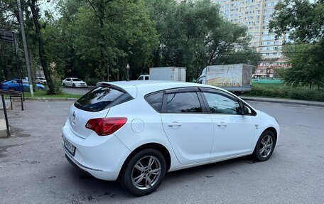 Opel Astra J, 2014 год, 580 000 рублей, 3 фотография