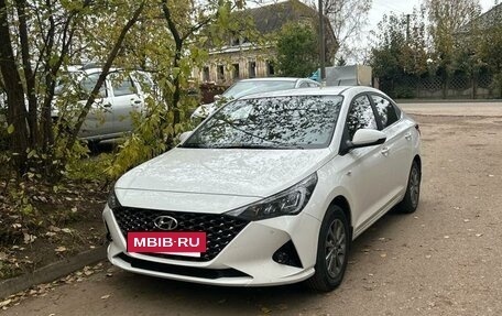 Hyundai Solaris II рестайлинг, 2022 год, 1 600 000 рублей, 3 фотография