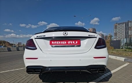 Mercedes-Benz E-Класс, 2017 год, 2 800 000 рублей, 9 фотография