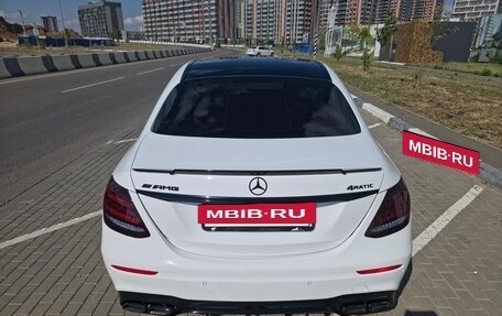 Mercedes-Benz E-Класс, 2017 год, 2 800 000 рублей, 10 фотография