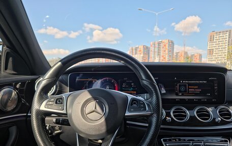 Mercedes-Benz E-Класс, 2017 год, 2 800 000 рублей, 21 фотография