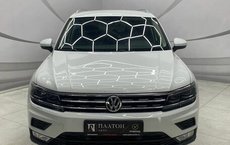 Volkswagen Tiguan II, 2017 год, 2 169 000 рублей, 2 фотография