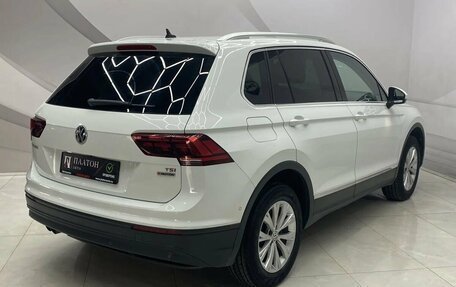 Volkswagen Tiguan II, 2017 год, 2 169 000 рублей, 6 фотография