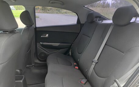 KIA Rio III рестайлинг, 2014 год, 920 000 рублей, 15 фотография