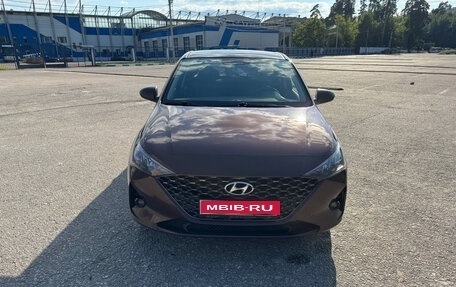 Hyundai Solaris II рестайлинг, 2022 год, 1 870 000 рублей, 1 фотография