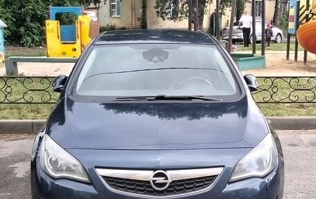 Opel Astra J, 2010 год, 825 000 рублей, 1 фотография