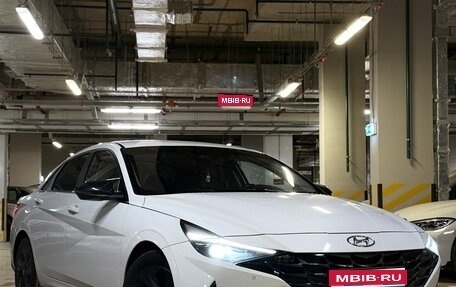 Hyundai Avante, 2021 год, 1 850 000 рублей, 1 фотография
