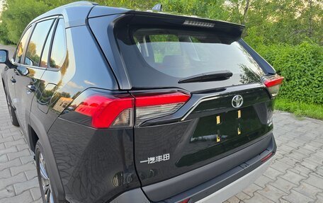 Toyota RAV4, 2025 год, 4 600 000 рублей, 4 фотография