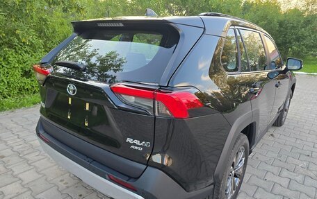 Toyota RAV4, 2025 год, 4 600 000 рублей, 2 фотография