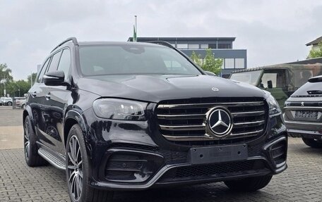 Mercedes-Benz GLS, 2024 год, 15 000 000 рублей, 2 фотография