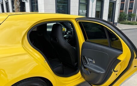 Mercedes-Benz A-Класс, 2019 год, 2 090 000 рублей, 10 фотография