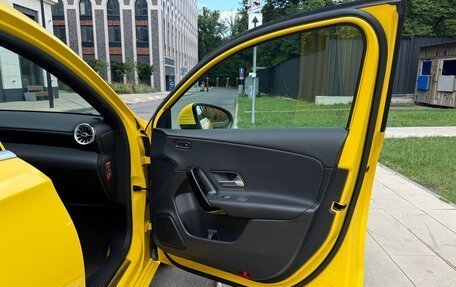 Mercedes-Benz A-Класс, 2019 год, 2 090 000 рублей, 12 фотография