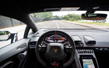 Lamborghini Huracán, 2019 год, 25 500 000 рублей, 17 фотография