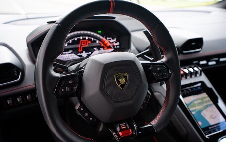 Lamborghini Huracán, 2019 год, 25 500 000 рублей, 18 фотография