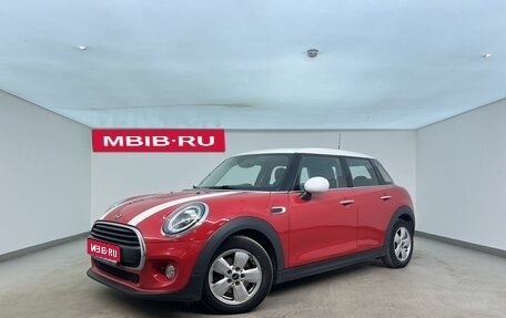 MINI Hatch, 2019 год, 1 790 000 рублей, 1 фотография