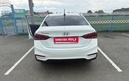 Hyundai Solaris II рестайлинг, 2018 год, 750 000 рублей, 3 фотография