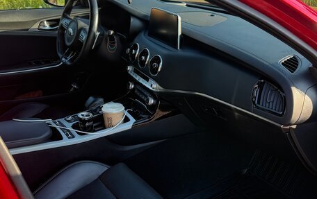 KIA Stinger I, 2019 год, 2 750 000 рублей, 7 фотография